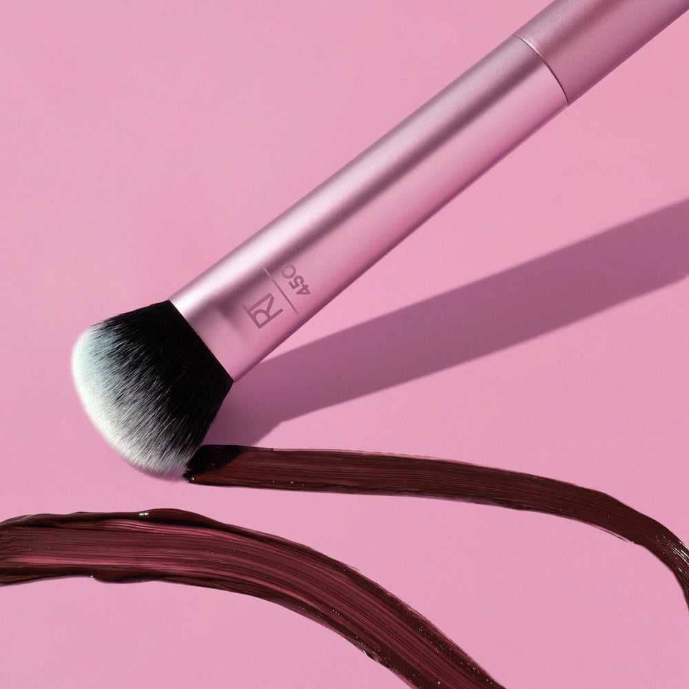 Real Techniques Soft Sculpting Makeup Brush - THE BEAUTY HEAVEN